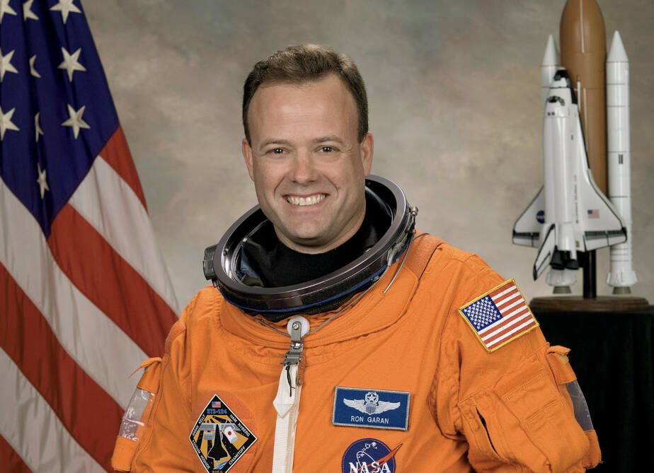 astronaut odhalil velkou lež vesmír